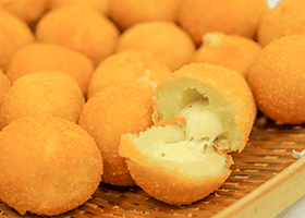 Bolinho de Queijo